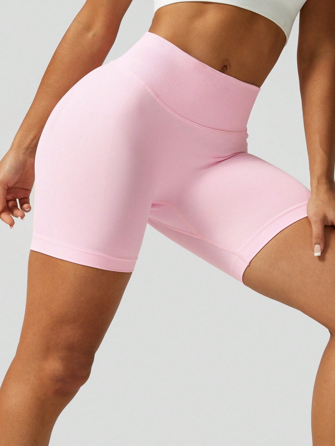 Sculpt high-rise seamless shorts The Quiet & Co. — back view natural shape — Pink