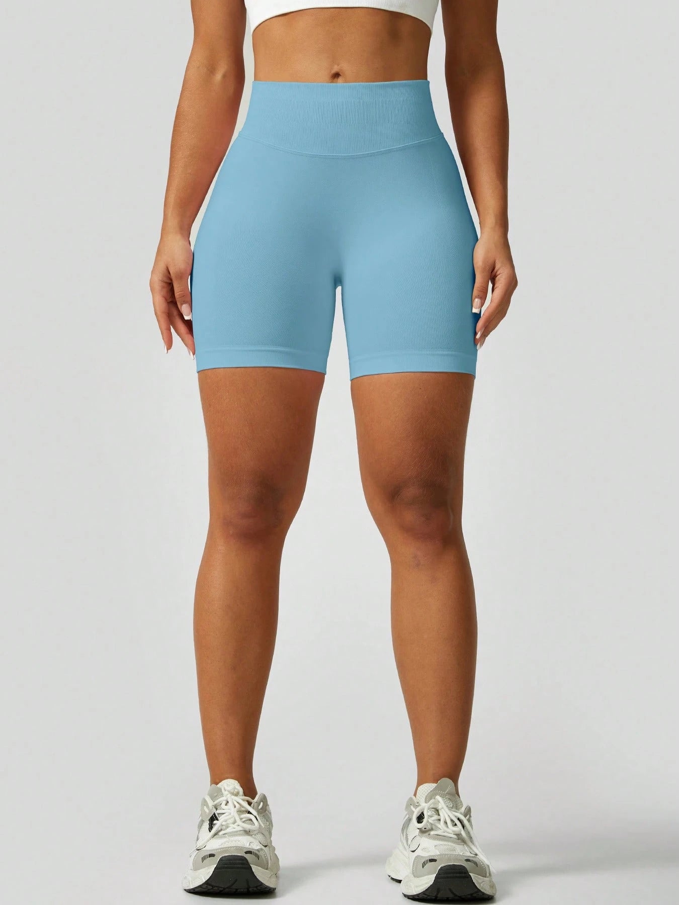 Sculpt high-rise seamless shorts The Quiet & Co. — back view natural shape — Baby Blue