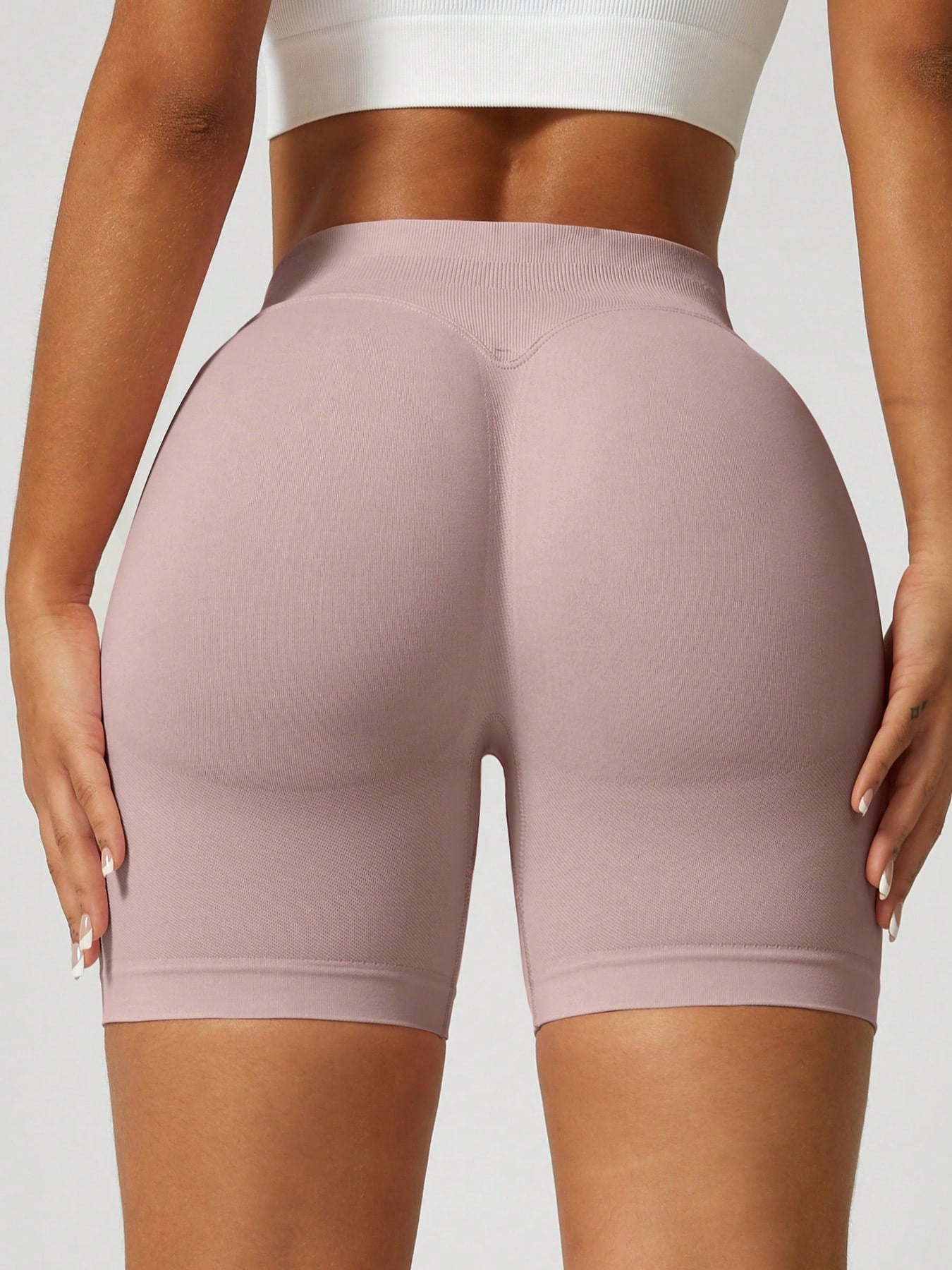 Sculpt high-rise seamless shorts The Quiet & Co. — back view natural shape — Grey